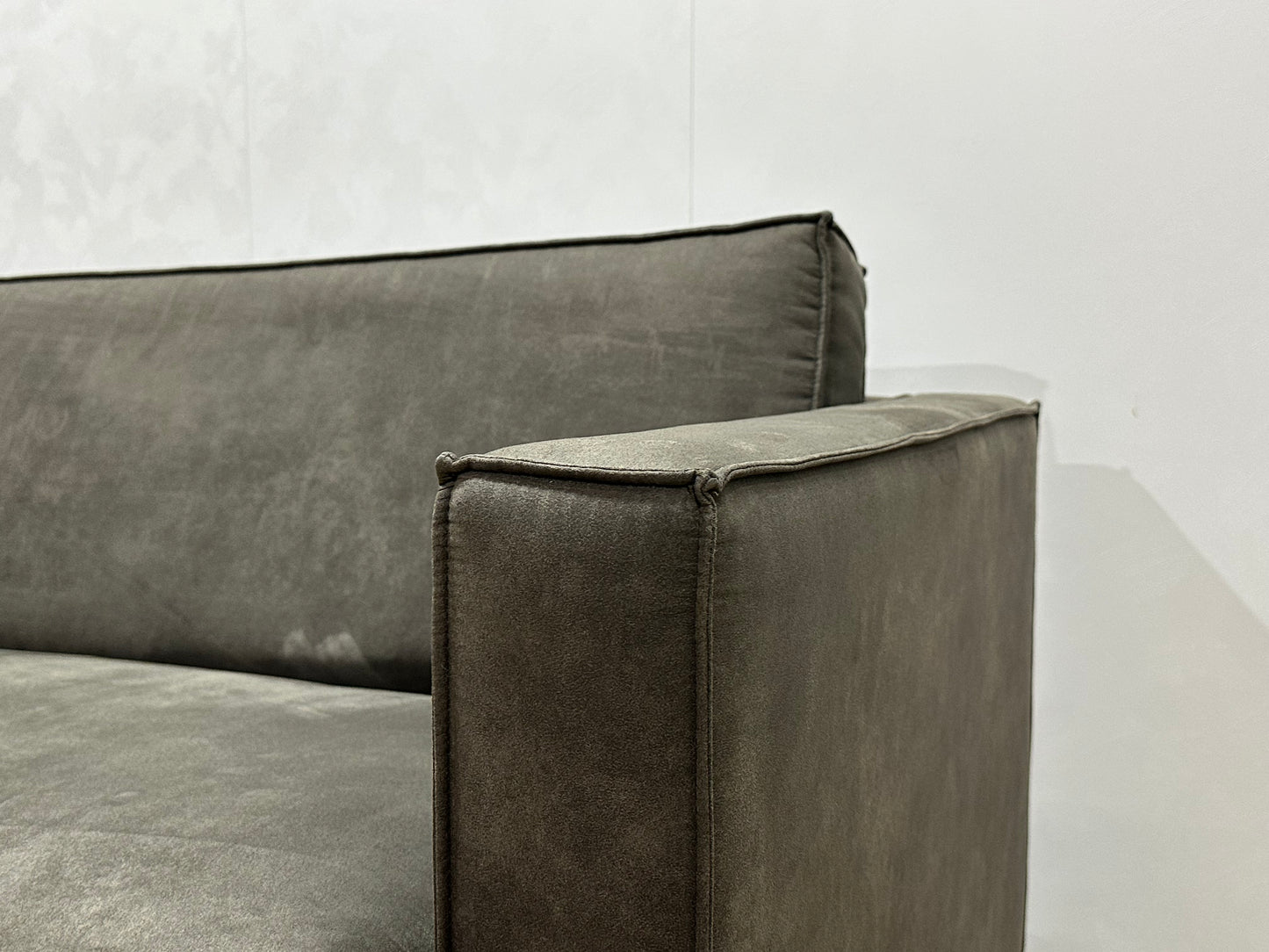 Antraciet Velvet 2.5-Zits Bank ~ Losse Kussens Met Afneembare Hoezen