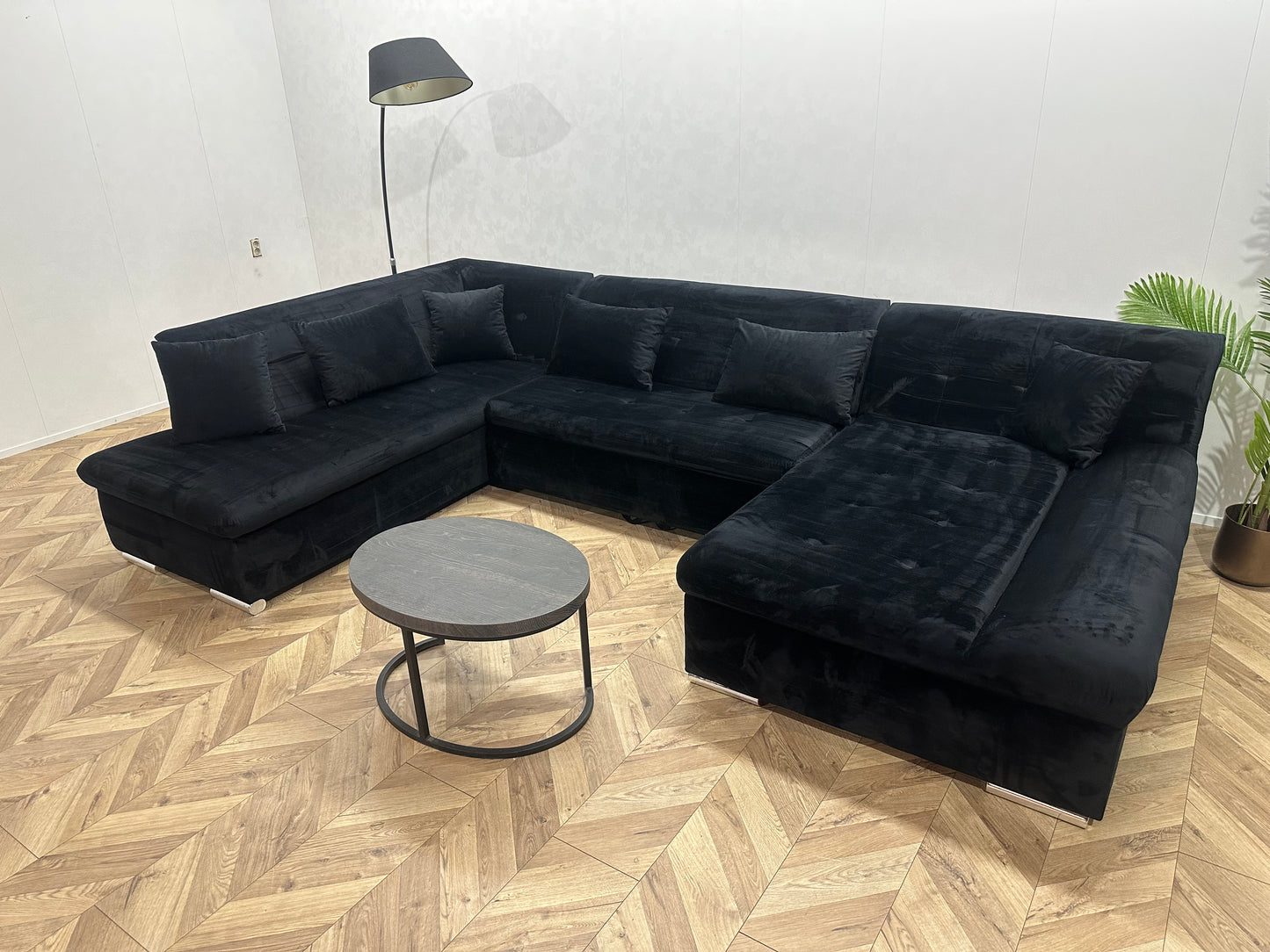 !Showroommodel! Zwarte Velvet U Bank ~ Slaapfunctie ~ Opbergruimte