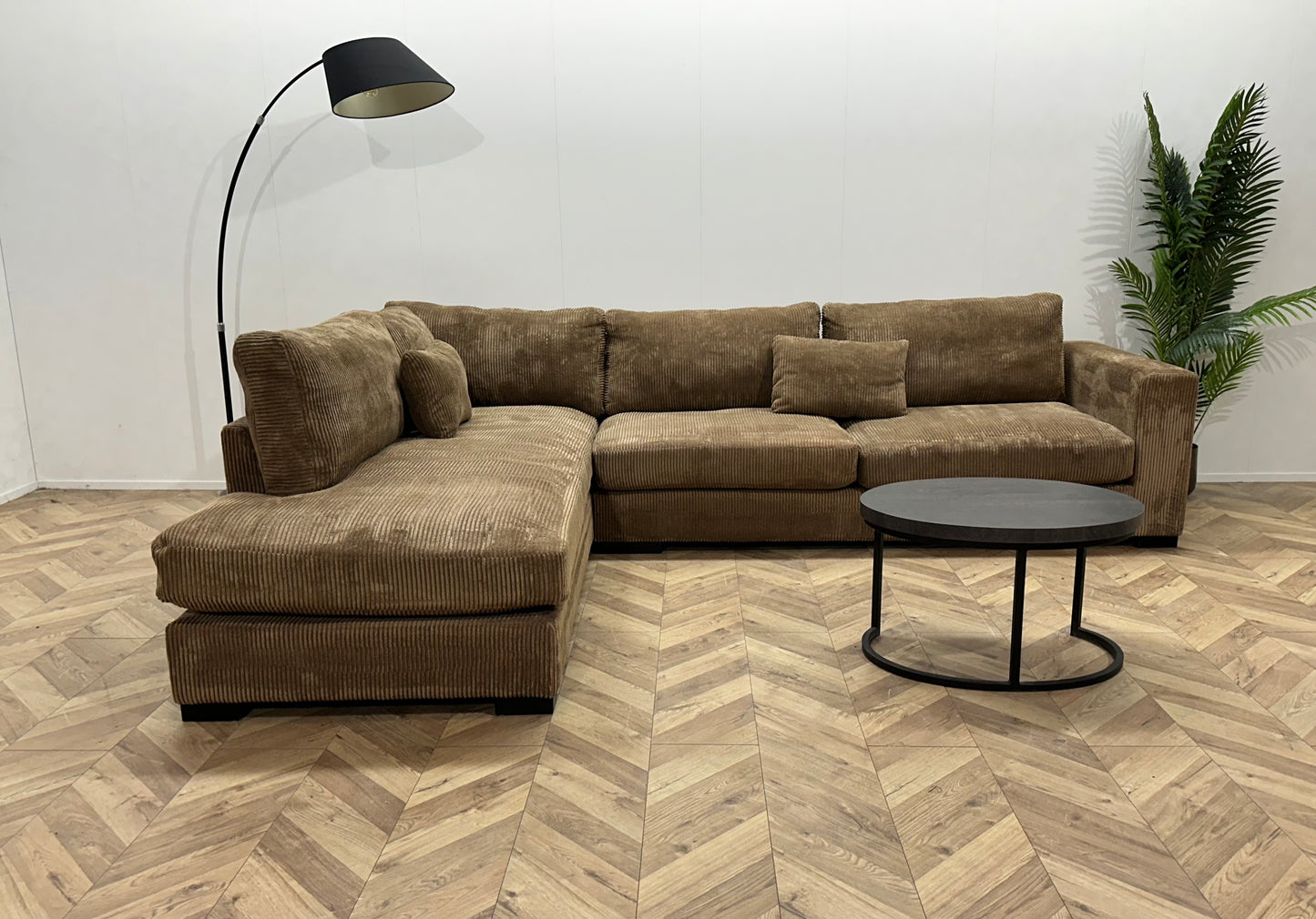 Taupe/Licht Bruine Ribstof Hoekbank ~ Losse Kussens Met Afneembare Hoezen