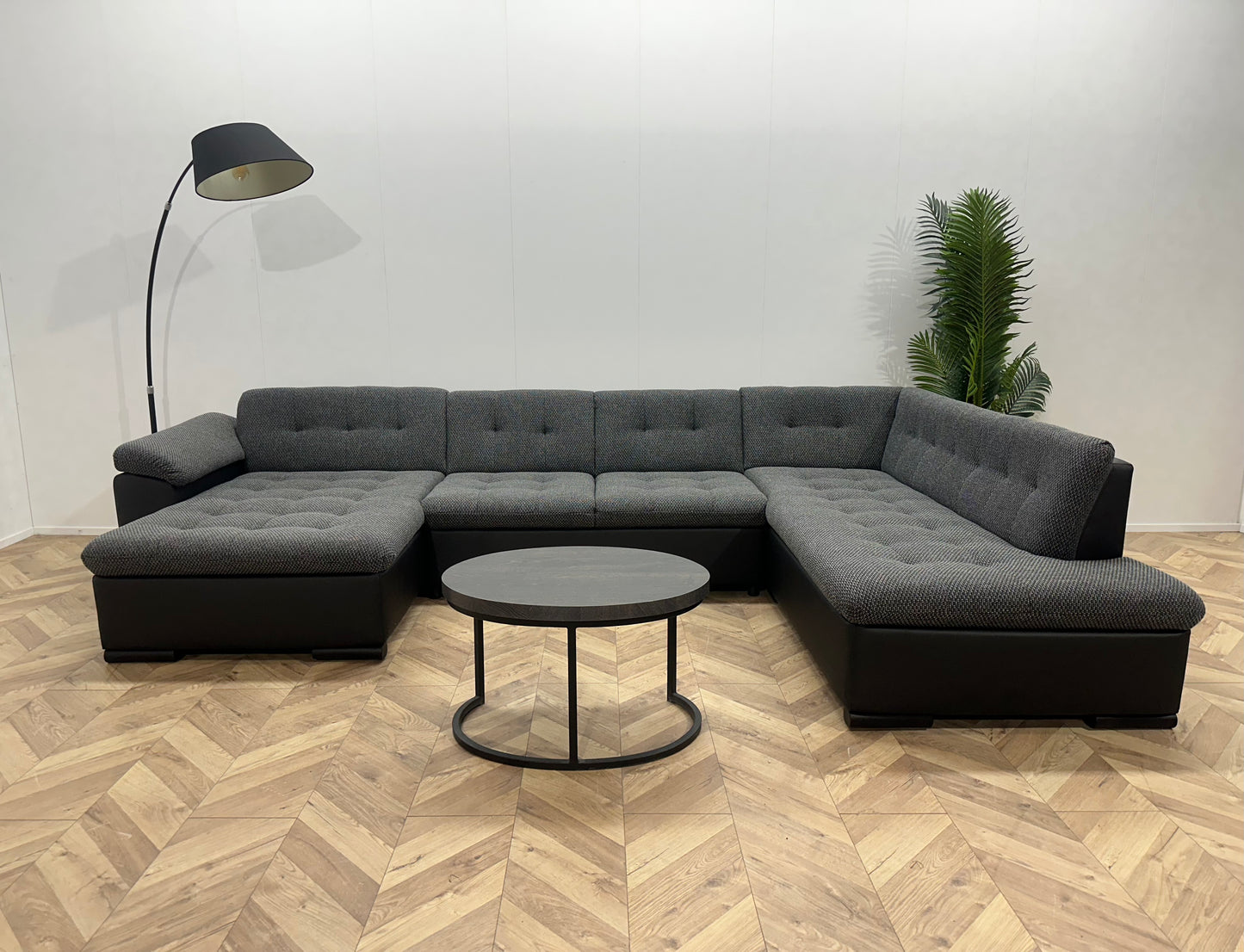 !Showroommodel! Grijze/Zwarte Stoffen/Lederen U Bank