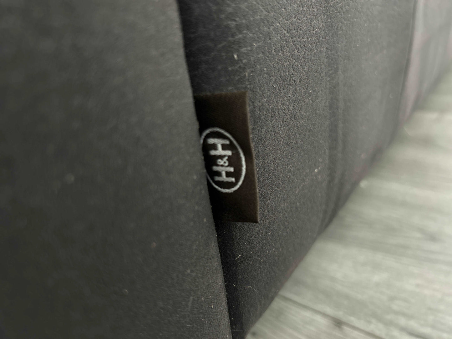 H&H Bruin Suède Leren Hoekbank ~ Vaste Kussens