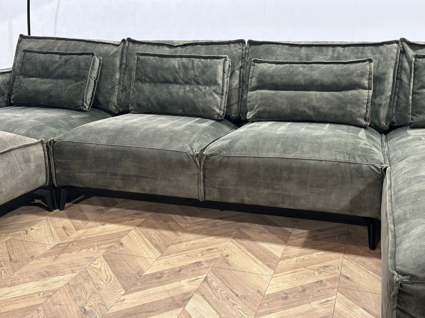 Room108 Groene Velvet U Bank ~ Losse Kussens Met Afneembare Hoezen