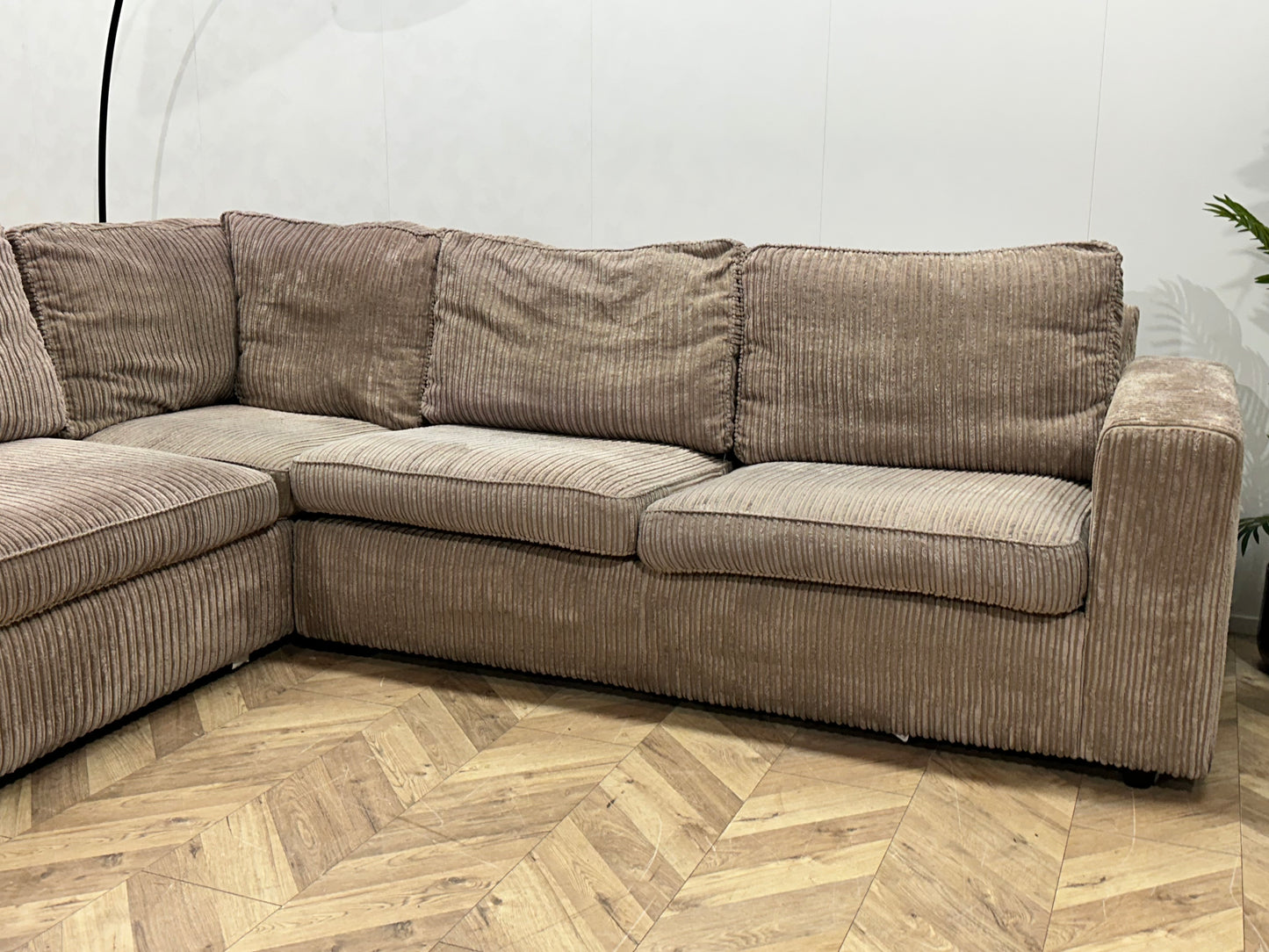Beige Ribstof Hoekbank ~ Losse Kussens Met Afneembare Hoezen