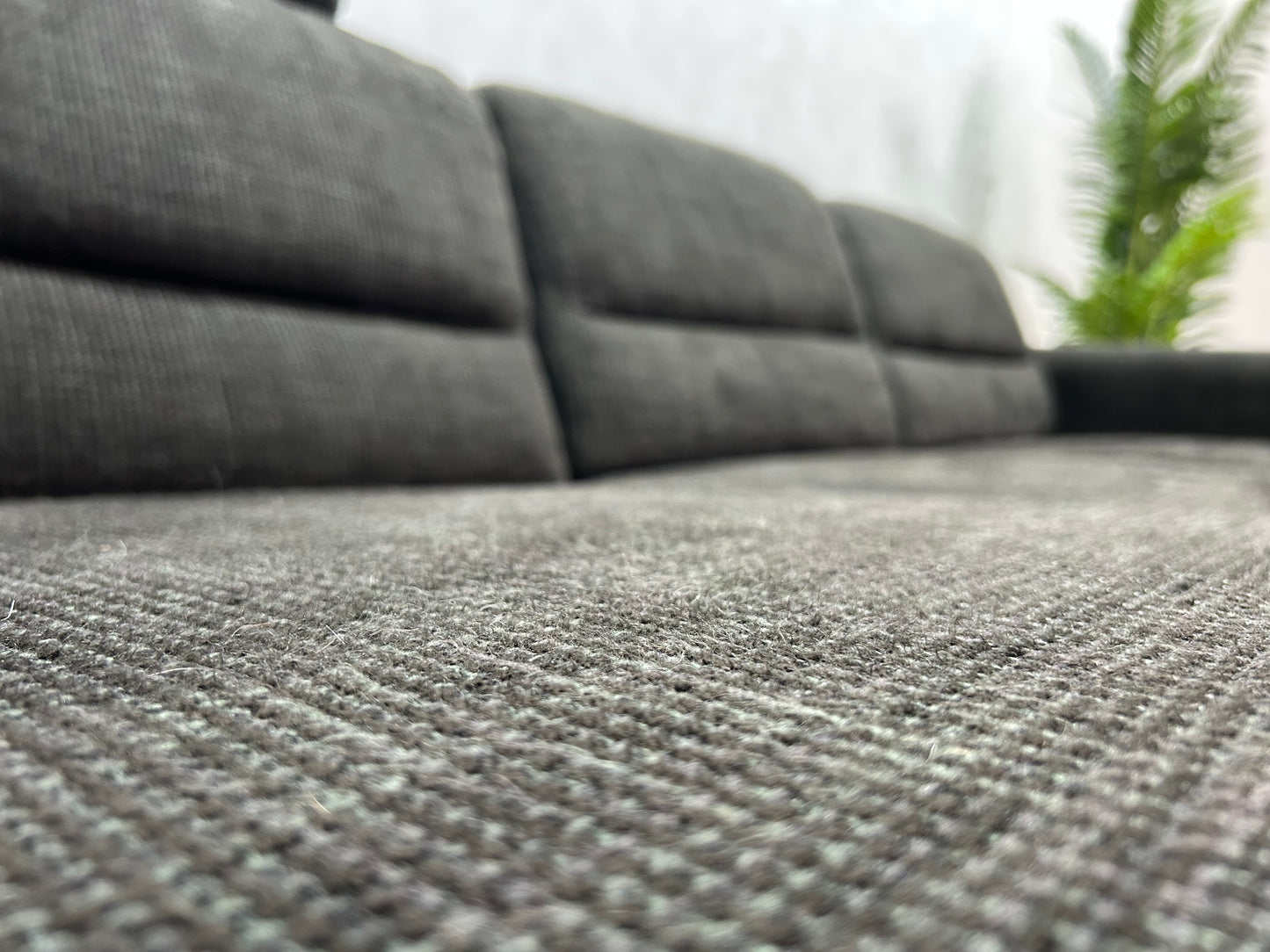 Zwarte Hoekbank ~ Vaste Kussens