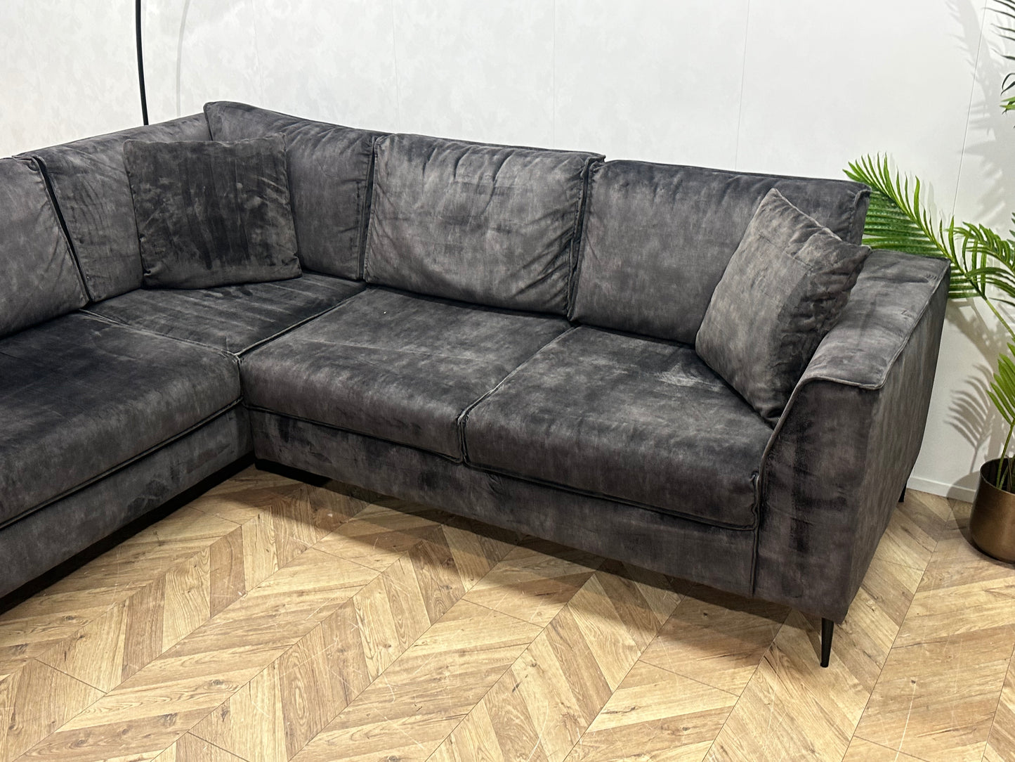 Antraciet Velvet Hoekbank ~ Losse Kussens Met Afneembare Hoezen