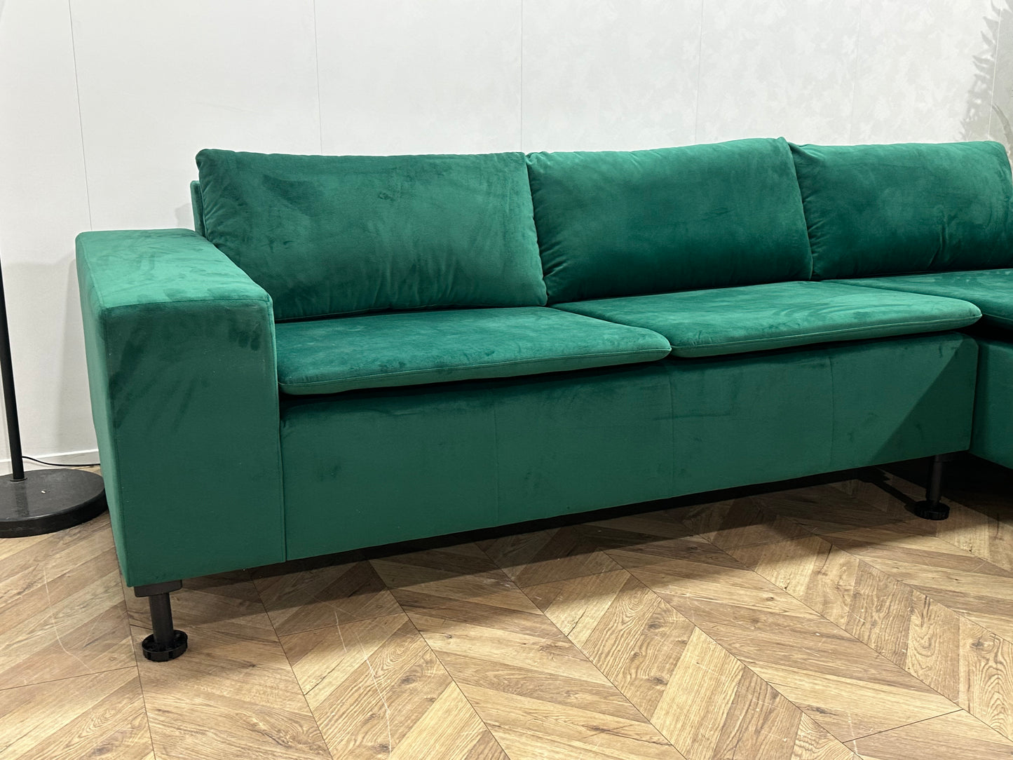 Groene Velvet Hoekbank ~ Losse Kussens Met Afneembare Hoezen