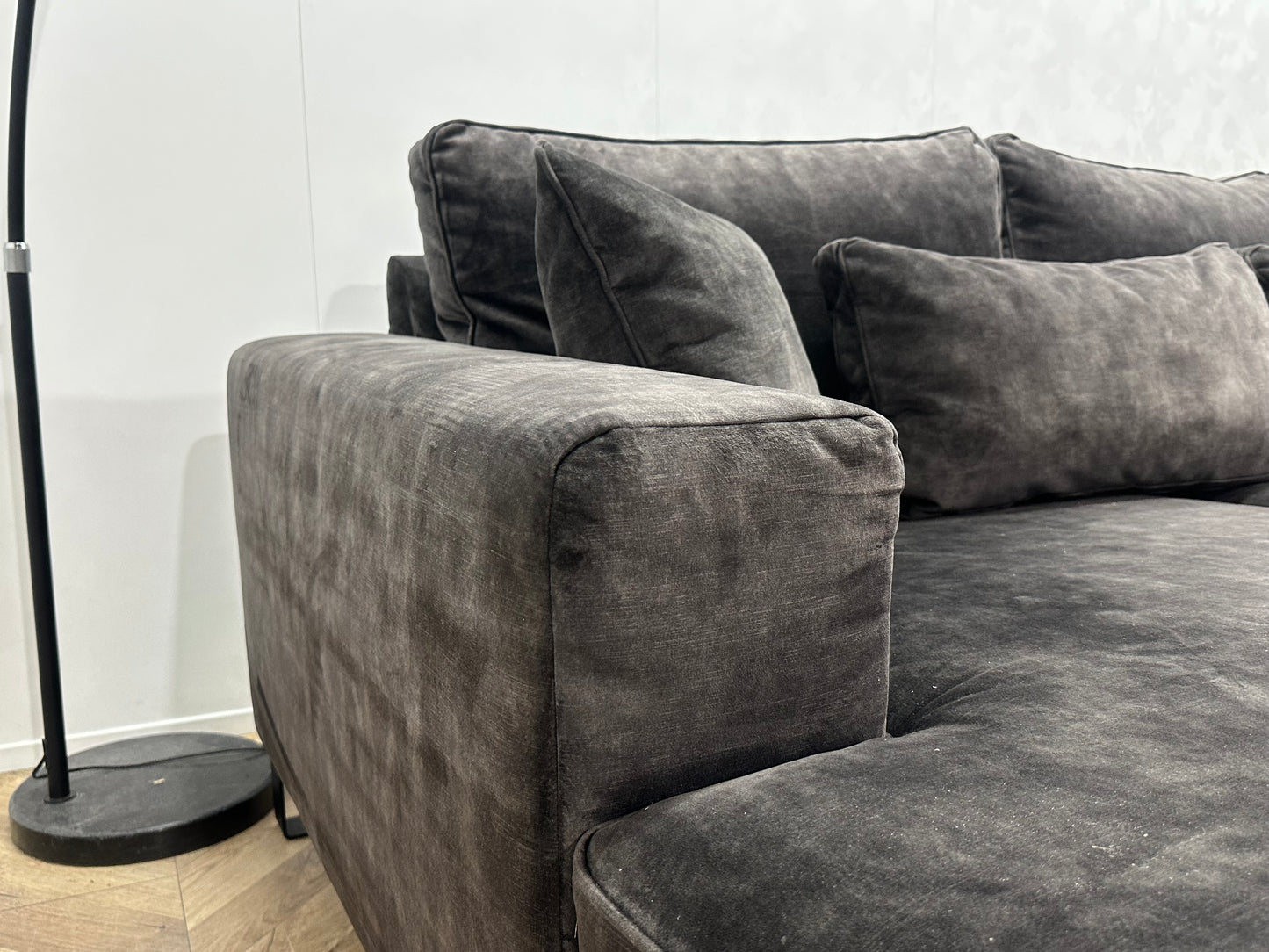 Antraciet Ruime Velvet U Bank ~ Nieuwstaat
