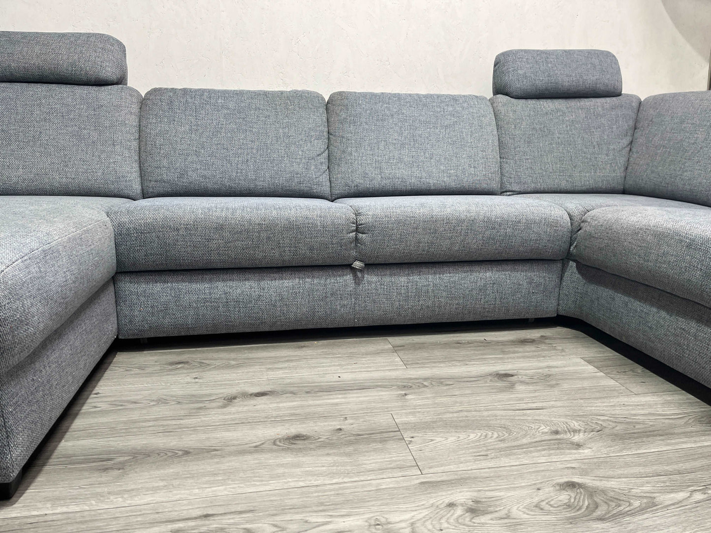 Licht Grijs / Blauwe U Bank Met Slaapfunctie ~ Nieuwstaat