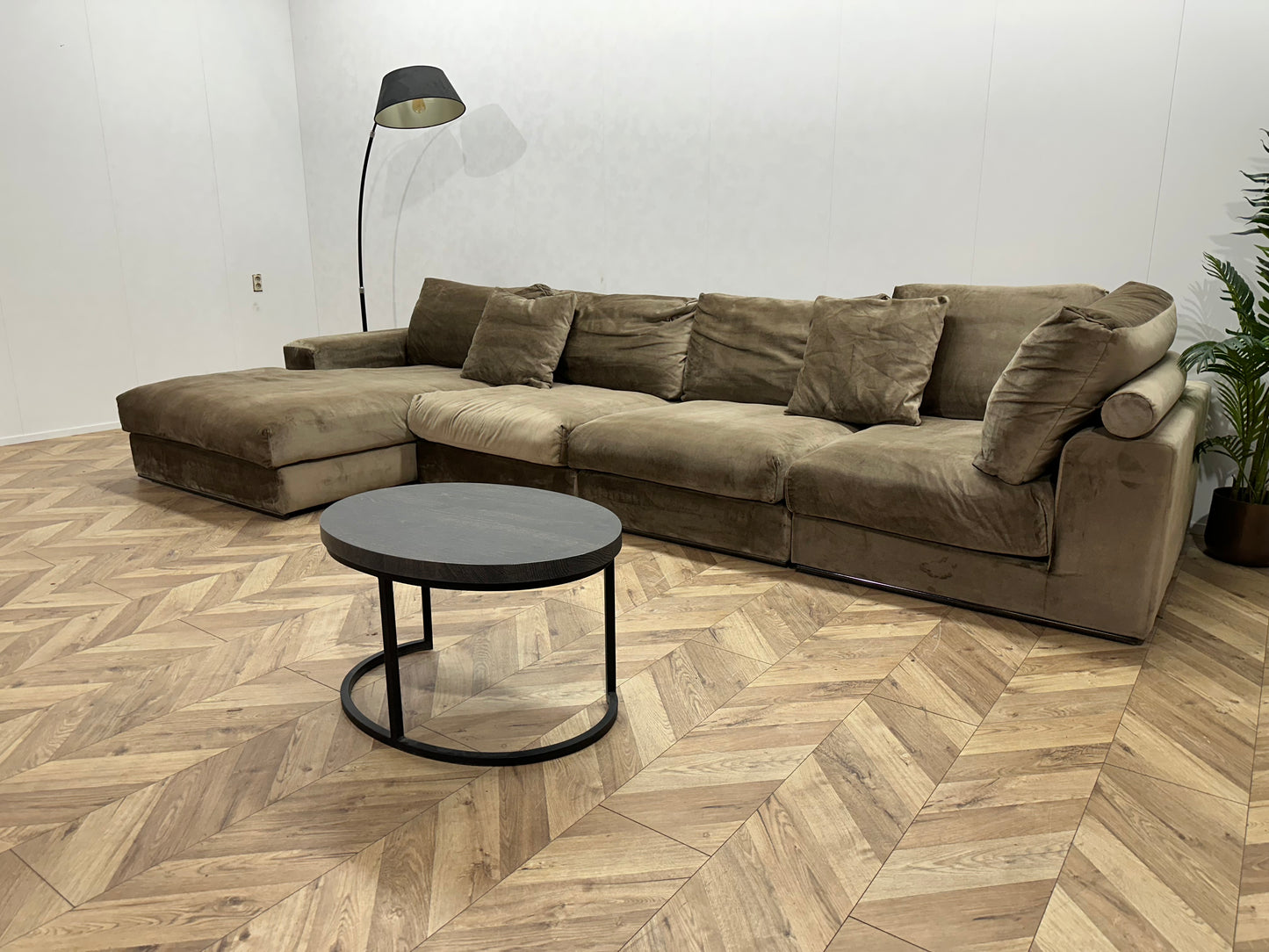 Bruine/Goude Velvet Hoekbank ~ Losse Kussens Met Afneembare Hoezen