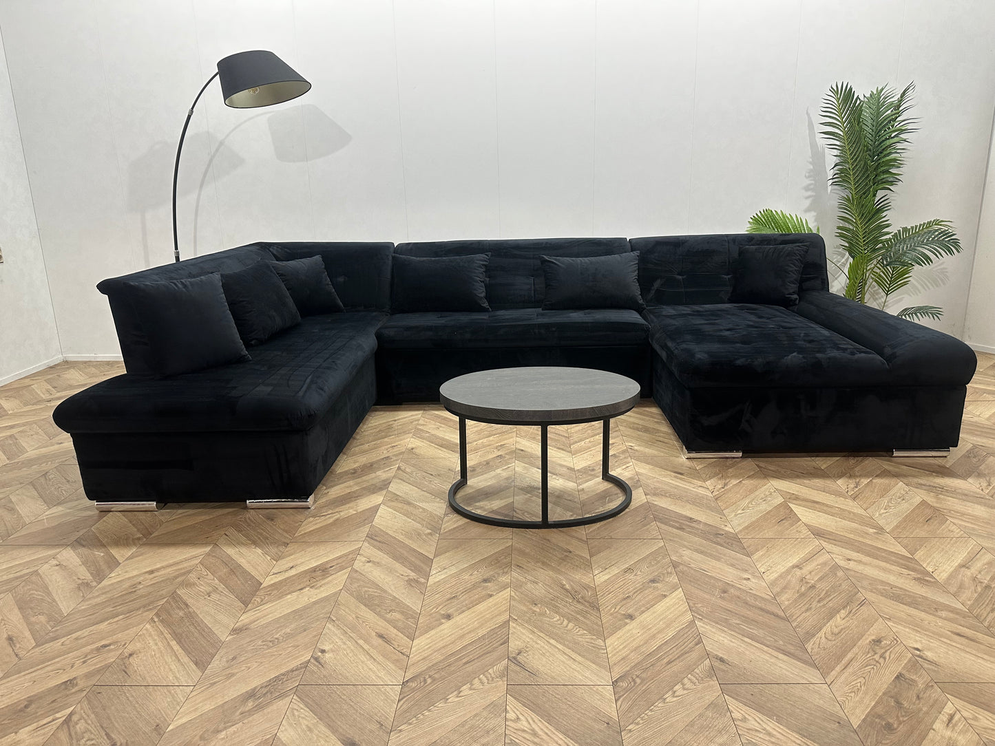 !Showroommodel! Zwarte Velvet U Bank ~ Slaapfunctie ~ Opbergruimte