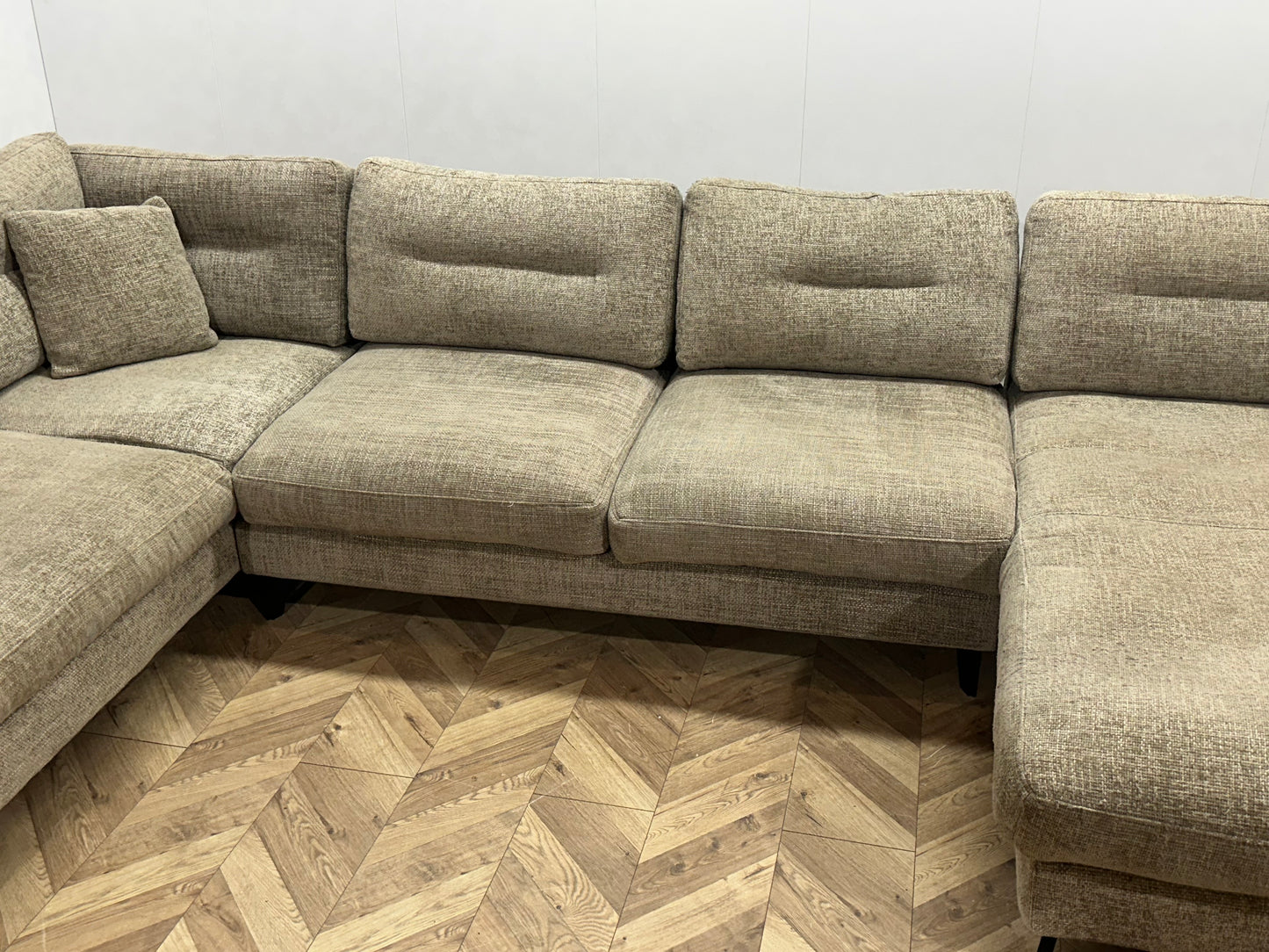 Ruime Beige U Bank ~ Losse Kussens Met Afneembare Hoezen