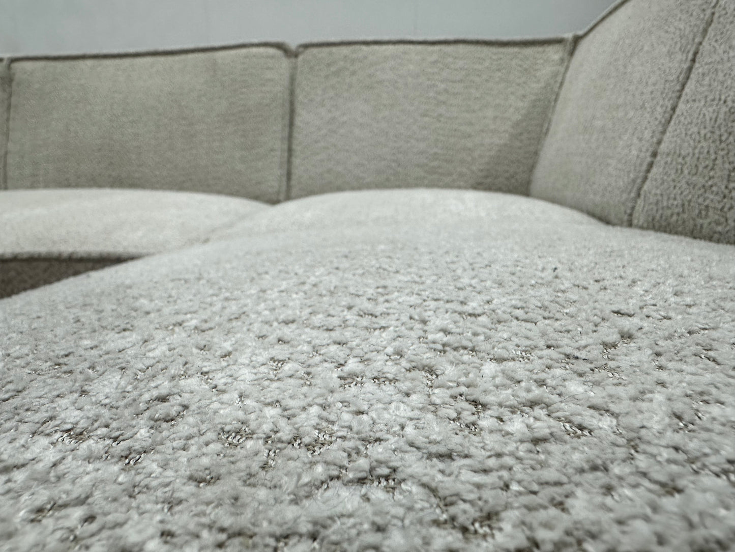 !Showroommodel! Witte/Crème Bouclé Hoekbank