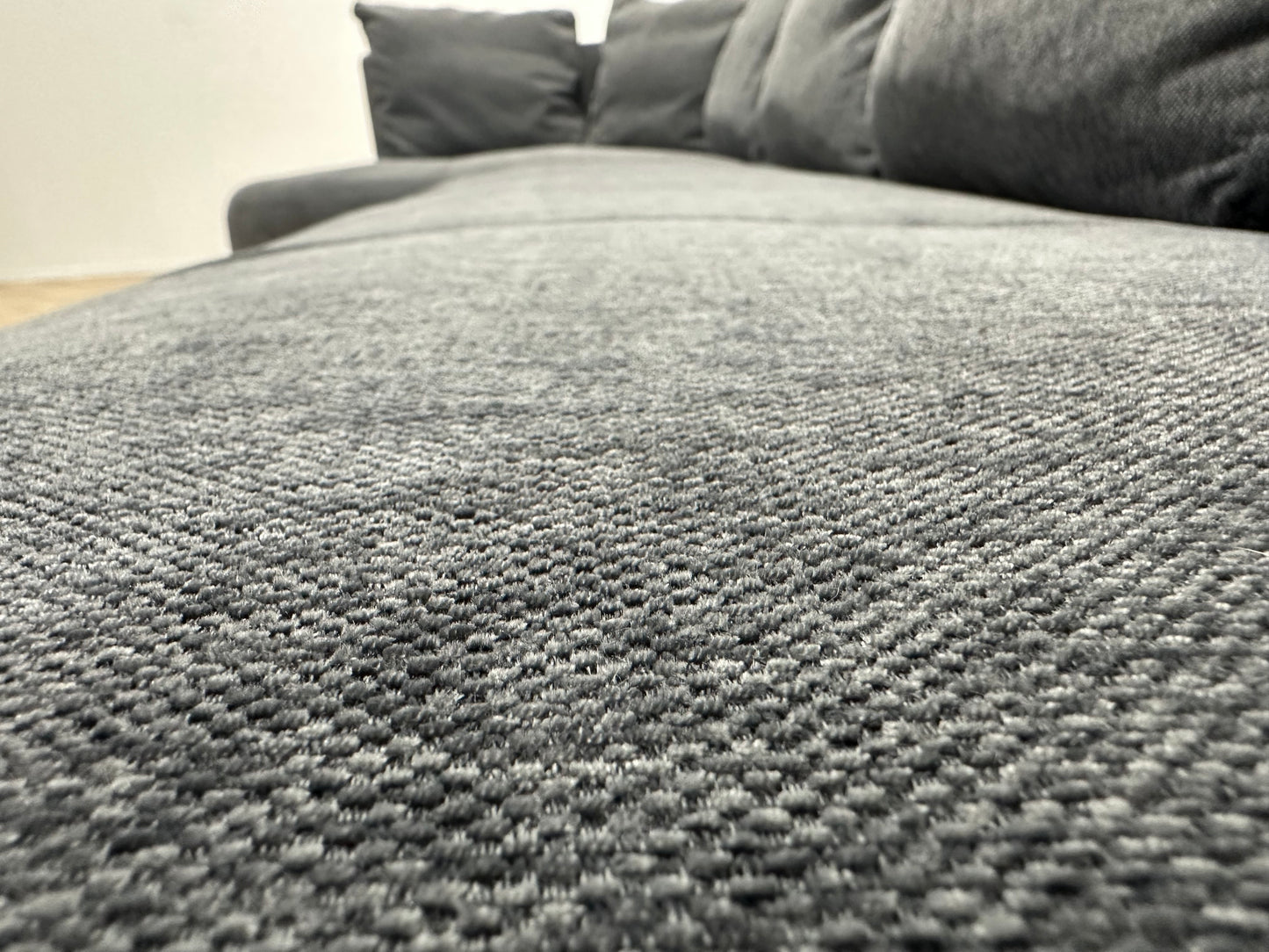 Grijze Design Hoekbank ~ Losse Rugkussens Met Afneembare Hoezen ~ Kleine Opbergruimte