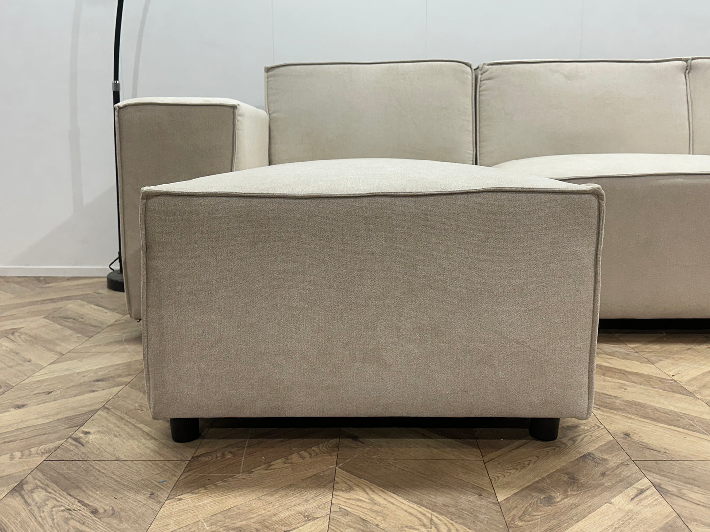 !Showroommodel! Crème Suède Stoffen U Bank
