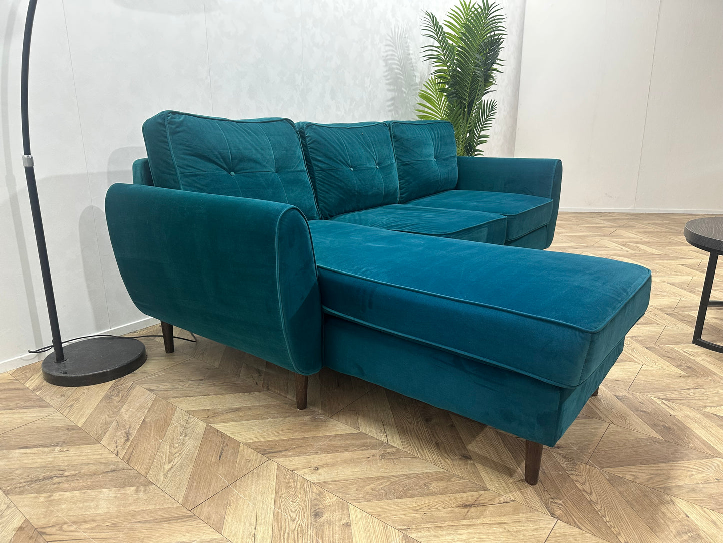 Blauwe Velvet Hoekbank ~ Losse Kussens Met Afneembare Hoezen