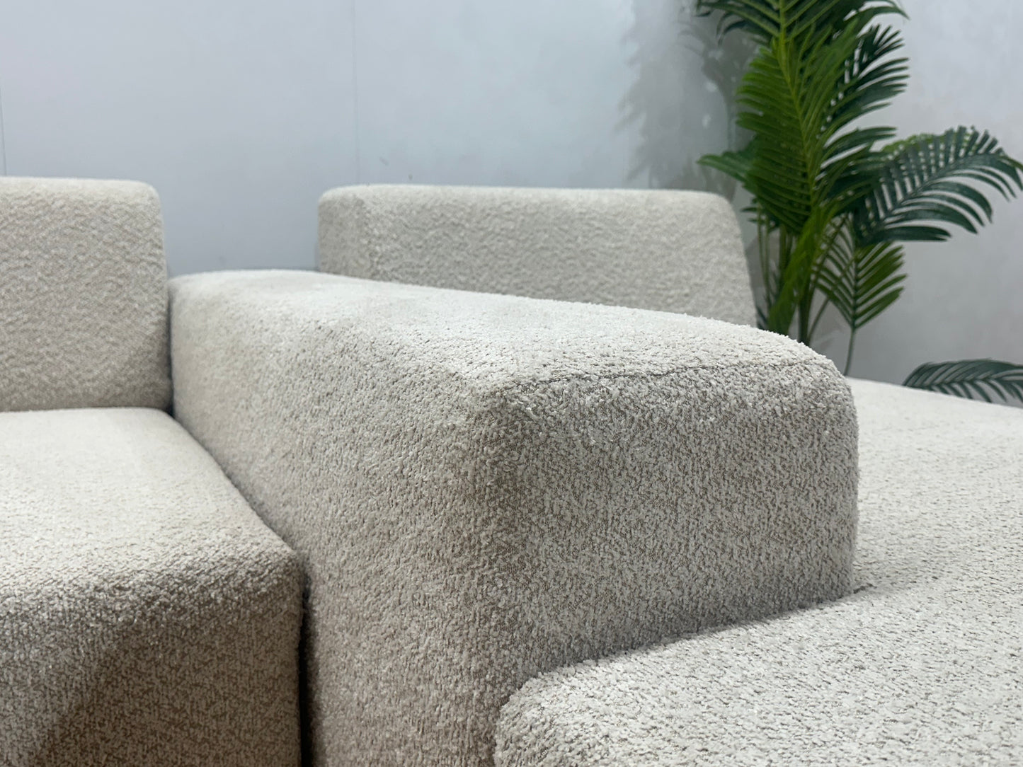 Witte Bouclé Designbank