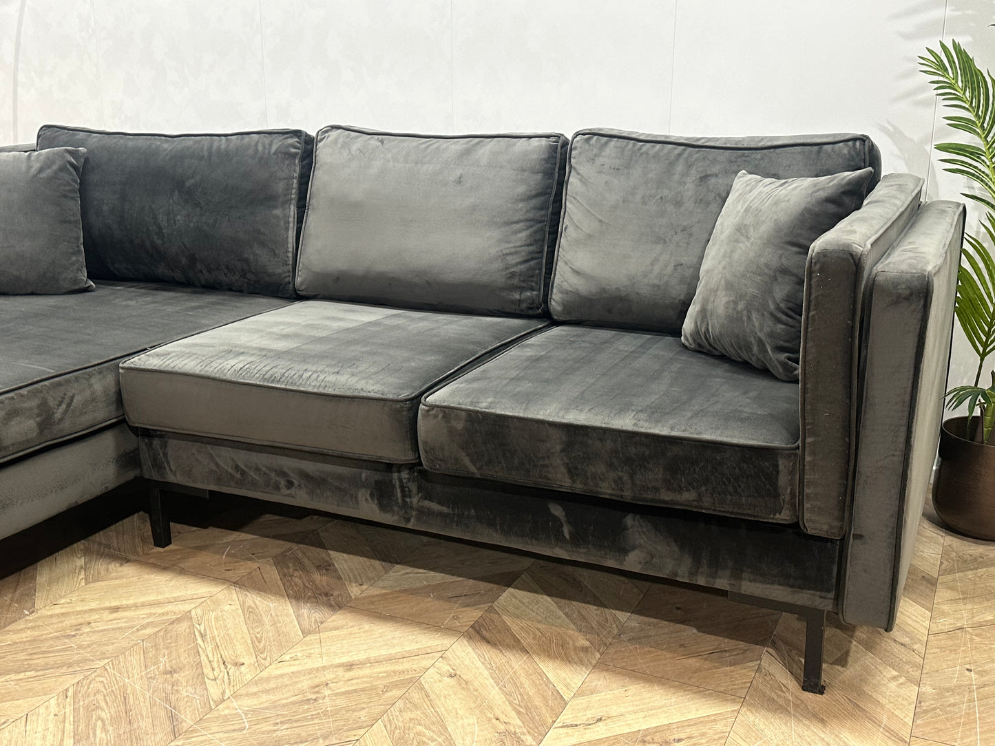 Antraciet Velvet Hoekbank ~ Losse Kussens Met Afneembare Hoezen
