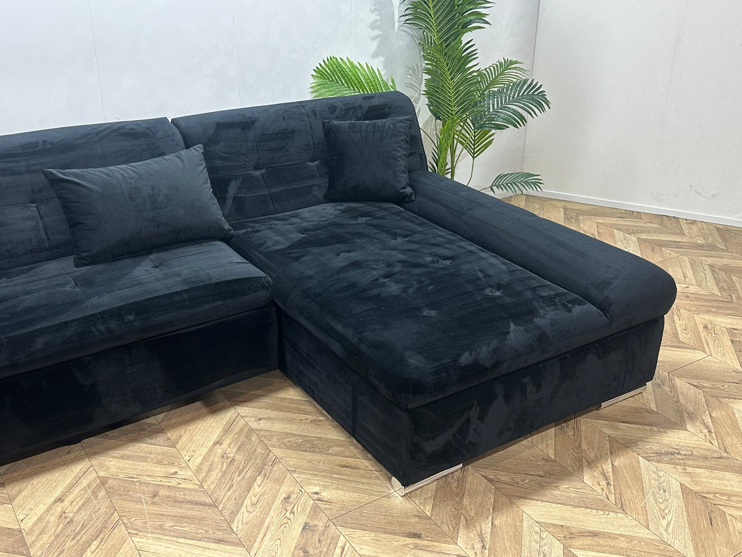 !Showroommodel! Zwarte Velvet U Bank ~ Slaapfunctie ~ Opbergruimte