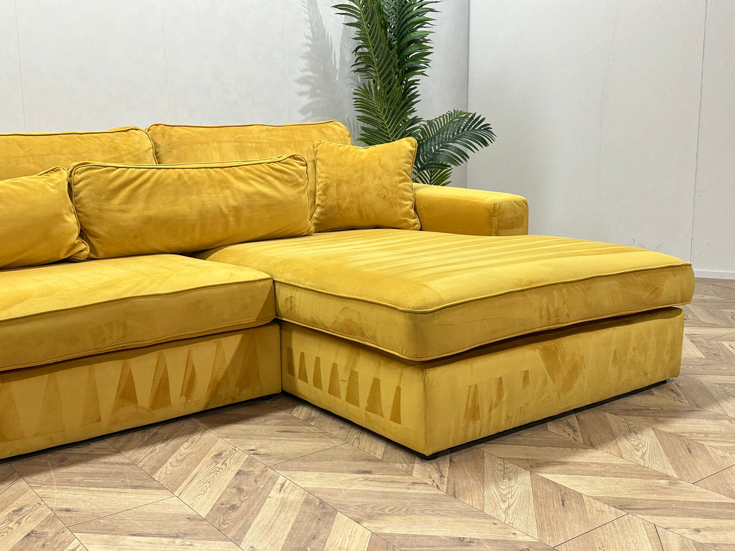 Gele Ruime Velvet U Bank ~ Losse Kussens Met Afneembare Hoezen