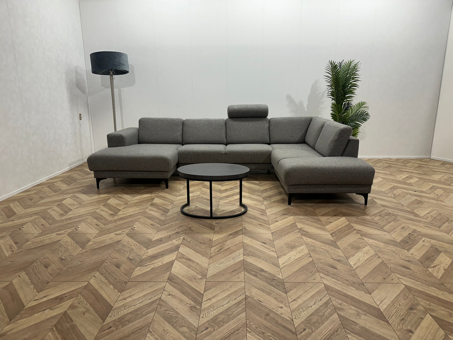 Grijze U Bank ~ Losse Rugkussens Met Afneembare Hoezen