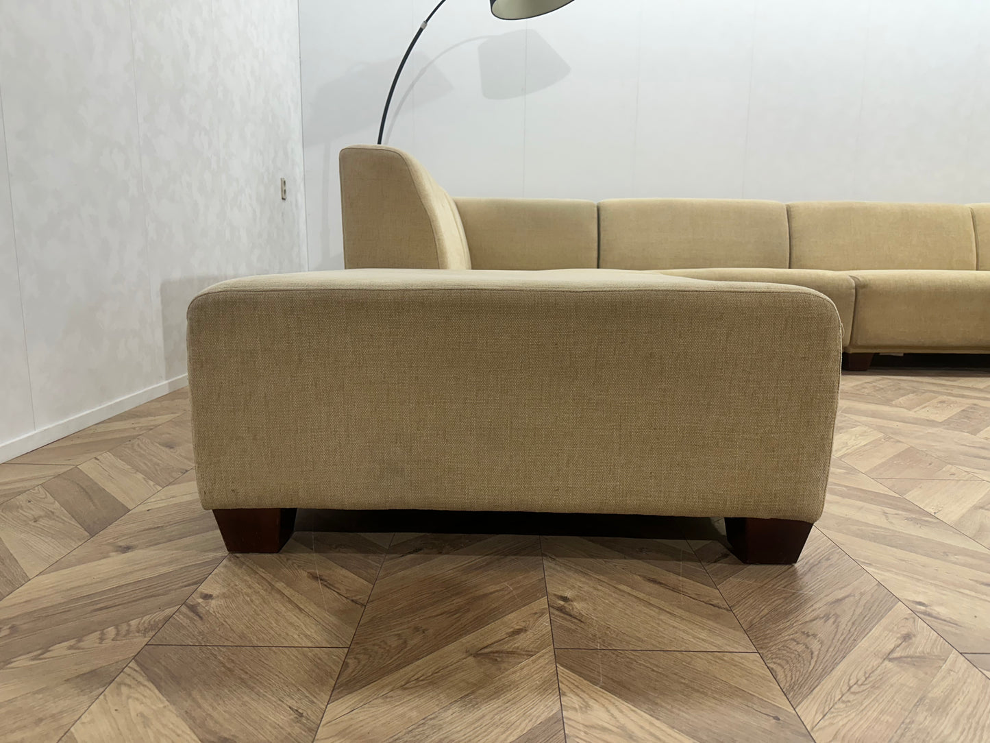 Montèl Beige Ruime U Bank ~ Vaste Kussens