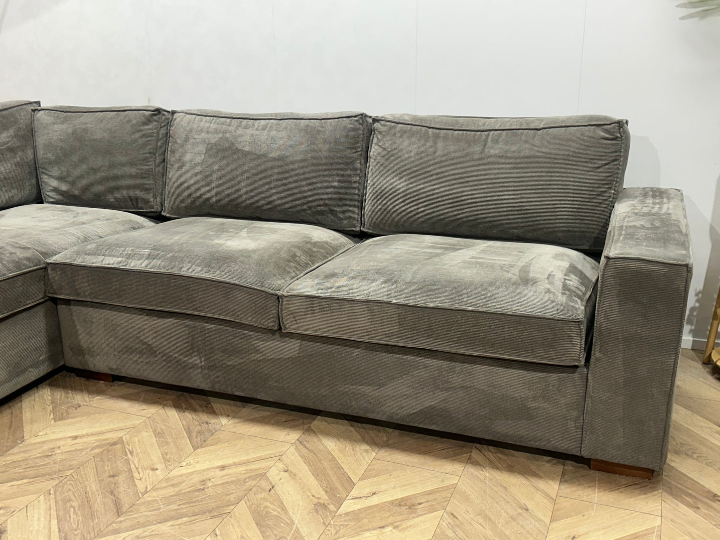 Woood Grijze Ribstof Hoekbank ~ Losse Rugkussens Met Afneembare Hoezen