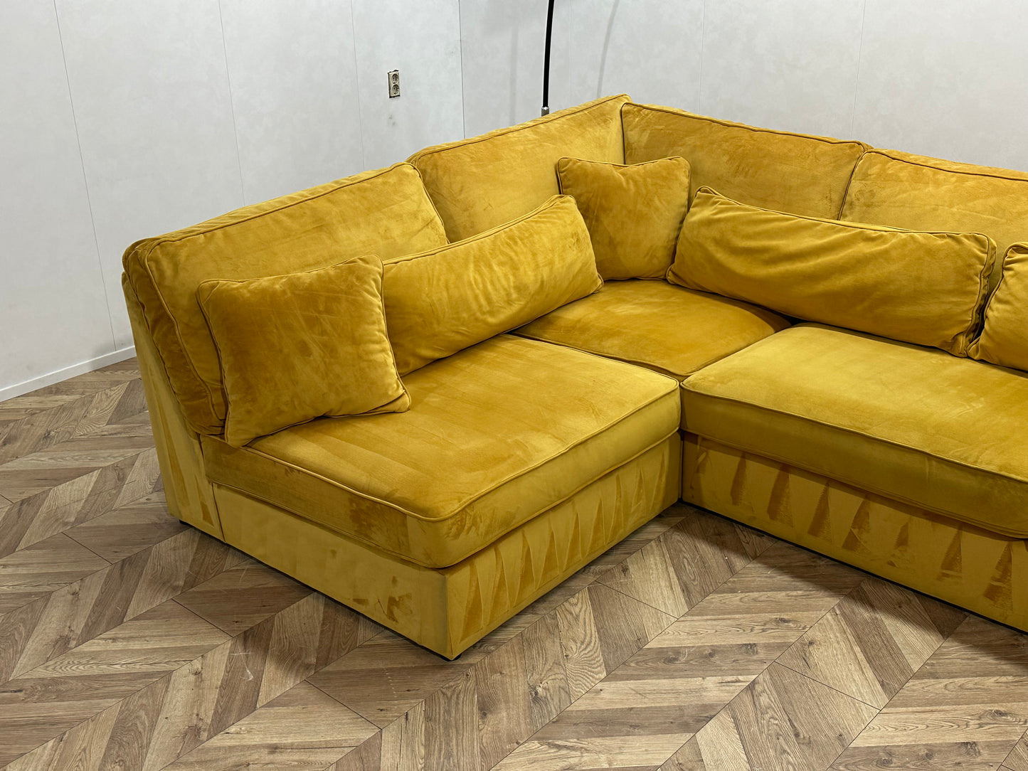 Gele Ruime Velvet U Bank ~ Losse Kussens Met Afneembare Hoezen
