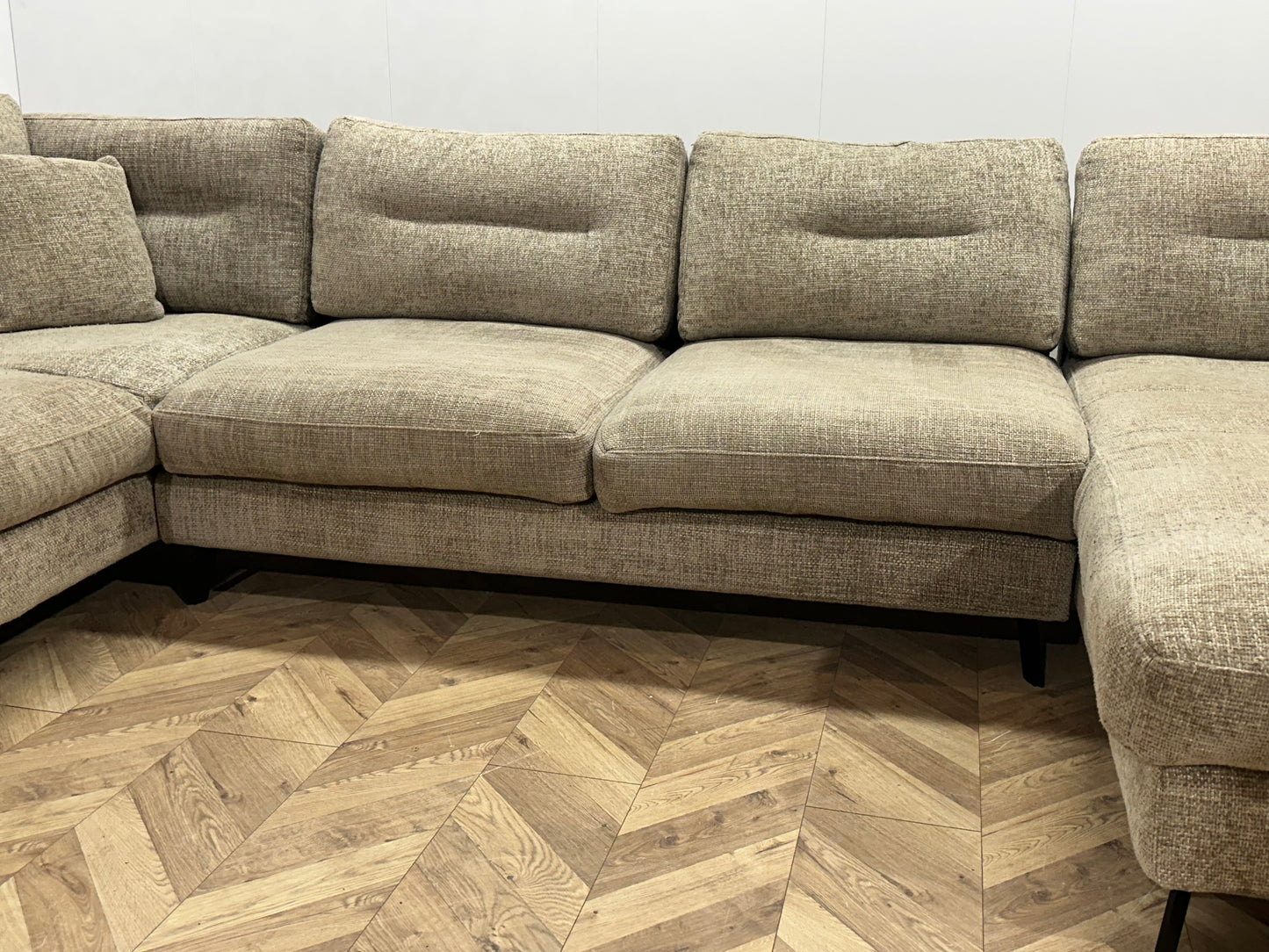 Ruime Beige U Bank ~ Losse Kussens Met Afneembare Hoezen