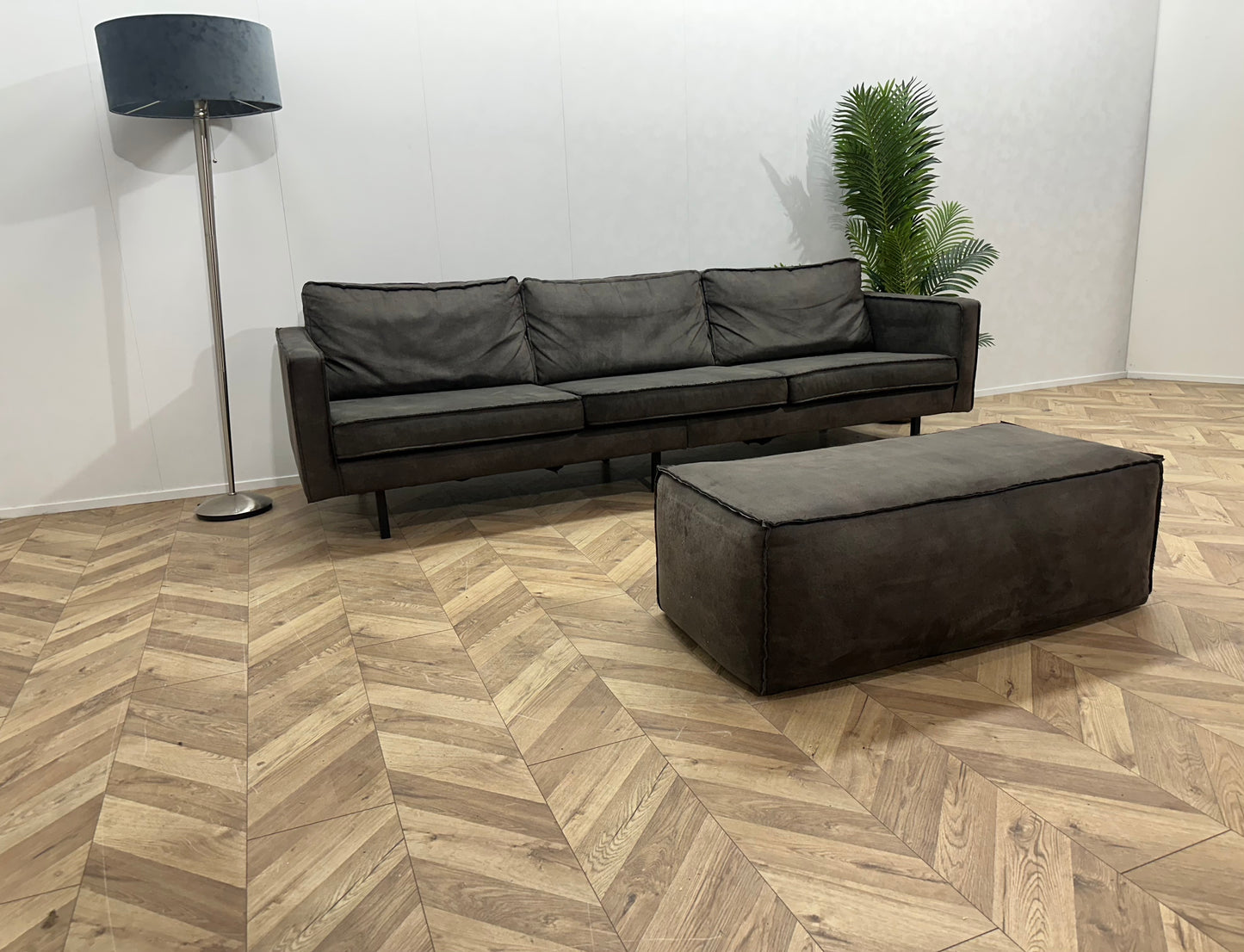 Be Pure Antraciet Suède Lederen 3-Zits Bank Inc Hocker ~ Losse Kussens Met Afneembare Hoezen