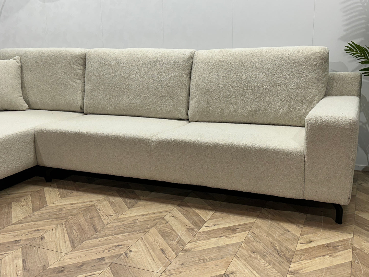 !Showroommodel! Witte Bouclé Stoffen Hoekbank