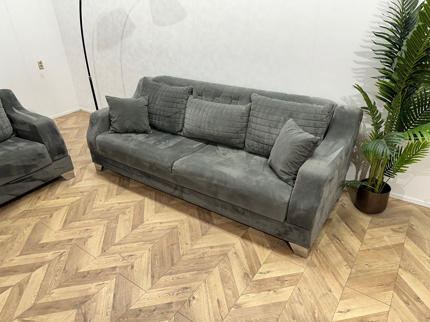 Grijze Velvet Banken Set ~ Losse Rugkussens Met Afneembare Hoezen