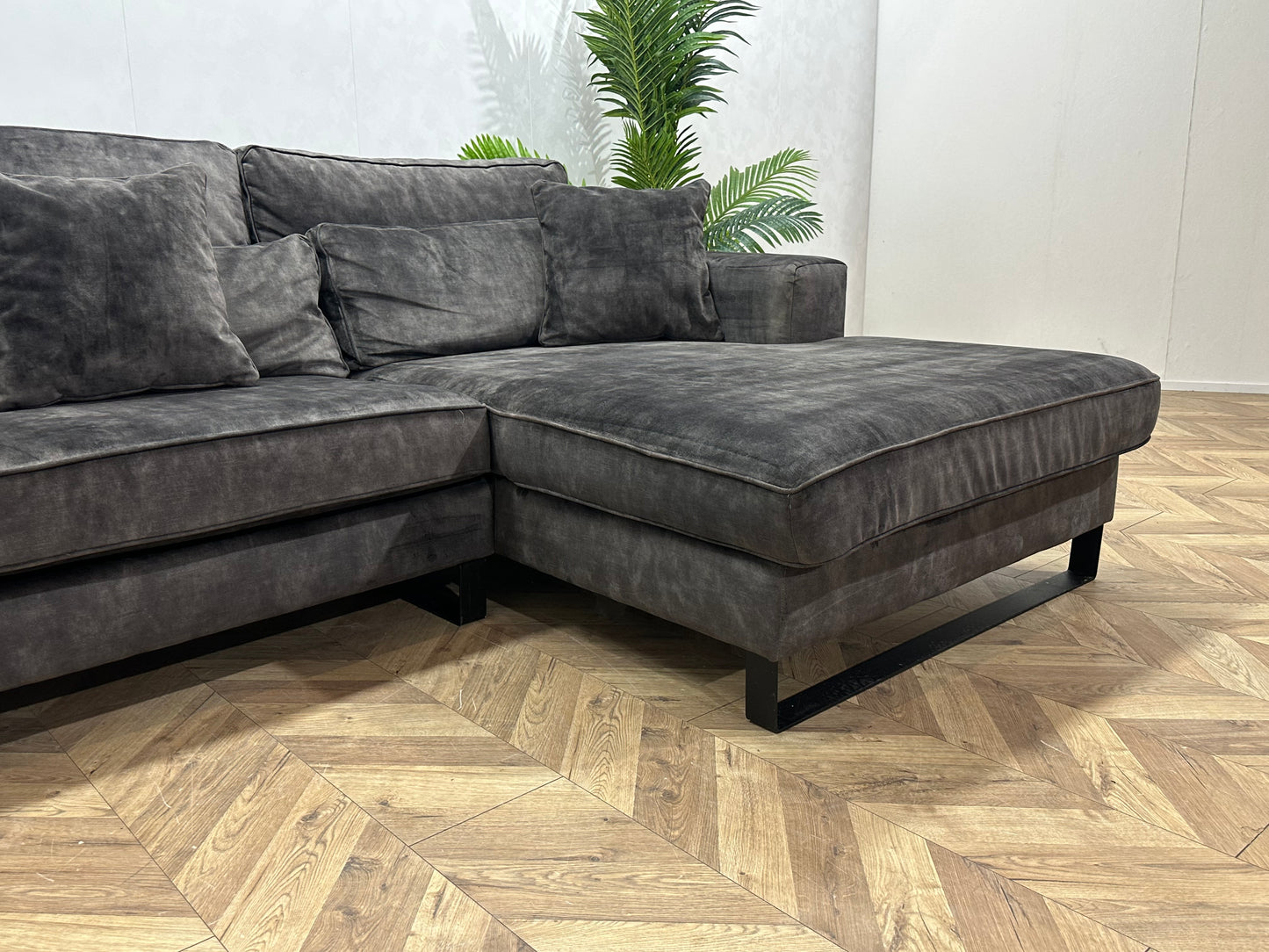 Antraciet Velvet Hoekbank ~ Losse Kussens Met Afneembare Hoezen