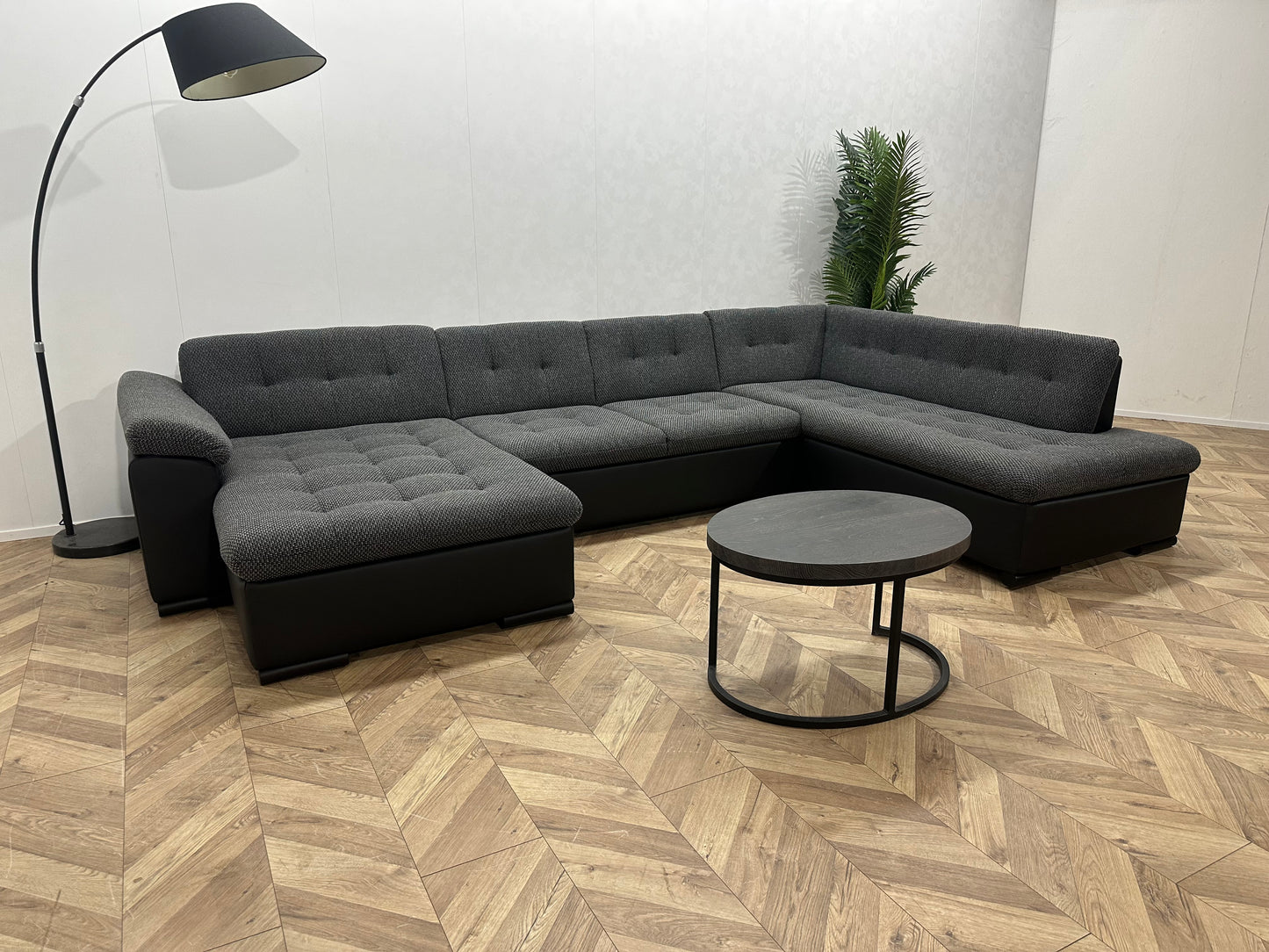 !Showroommodel! Grijze/Zwarte Stoffen/Lederen U Bank