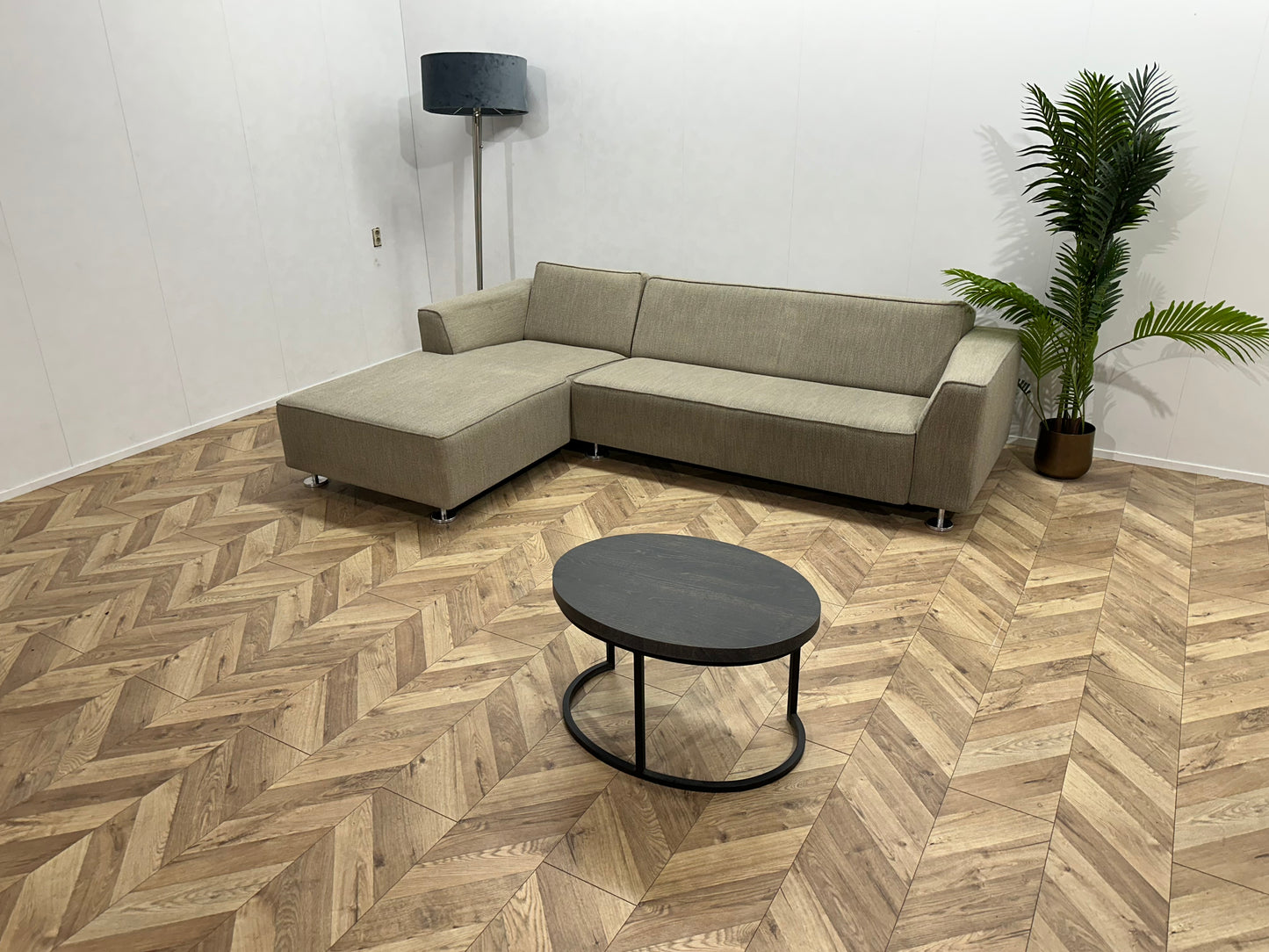 Goossens Beige Hoekbank ~ Vaste Kussens