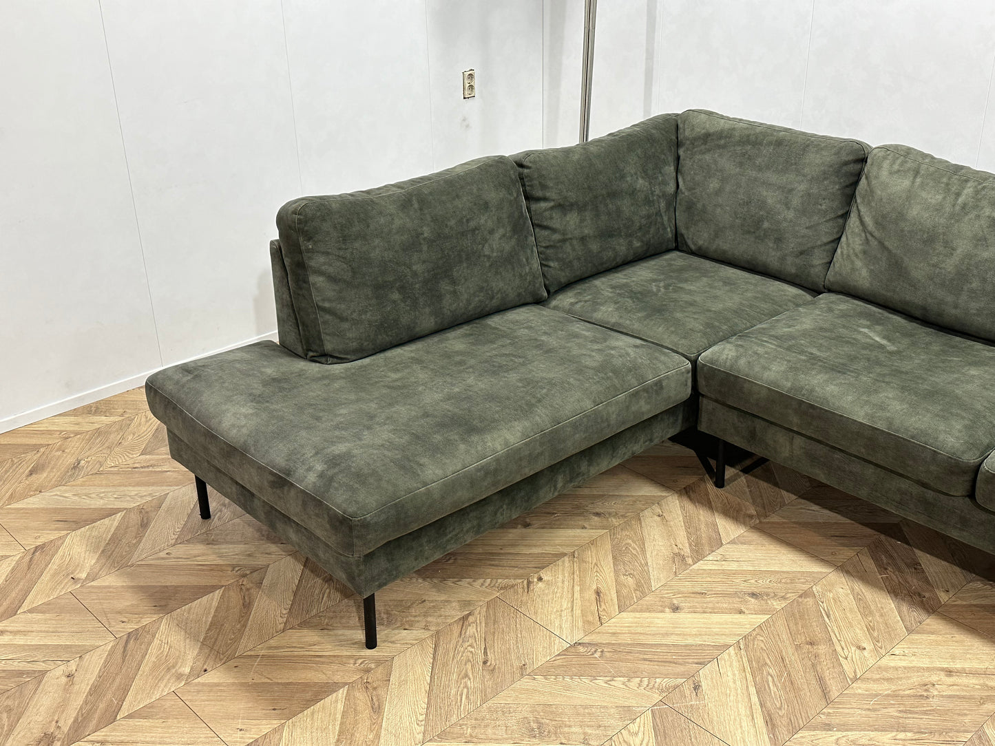 Groene Velvet Hoekbank ~ Losse Kussens Met Afneembare Hoezen