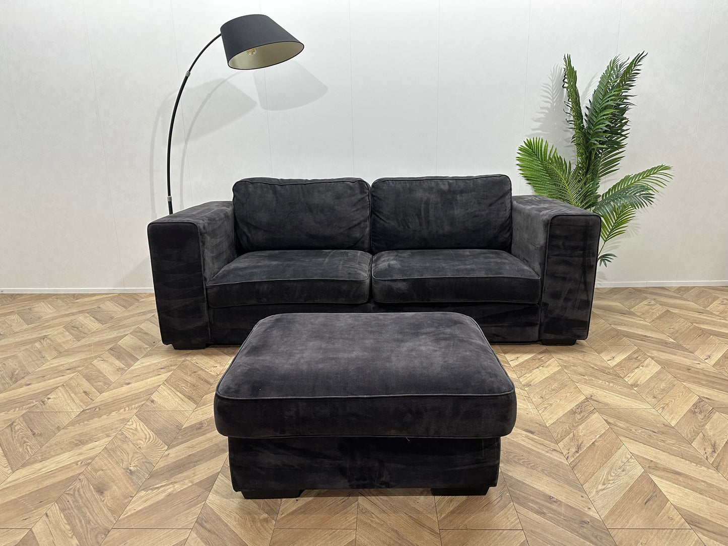 Antraciet Velvet 2.5-Zits Bank Inc Hocker ~ Nieuwstaat