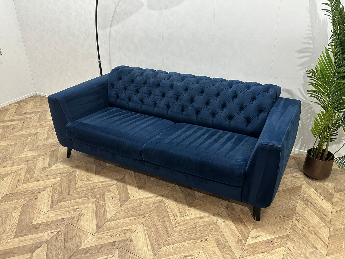 H&H Blauwe Velvet 2.5-Zits Bank Inc Hocker ~ Vaste Kussens