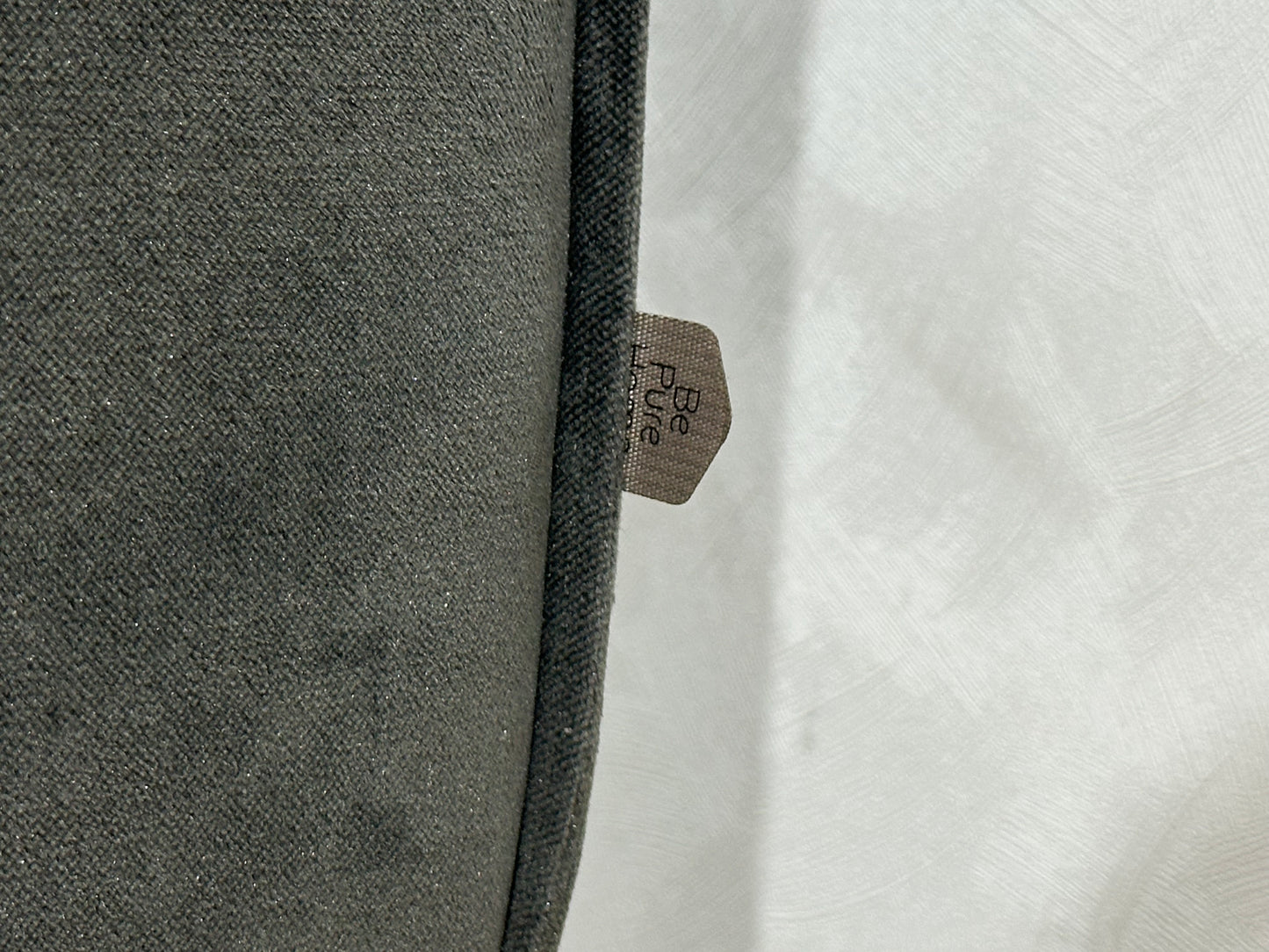 Be Pure Antraciet Velvet 2.5-Zits Bank ~ Losse Kussens Met Afneembare Hoezen