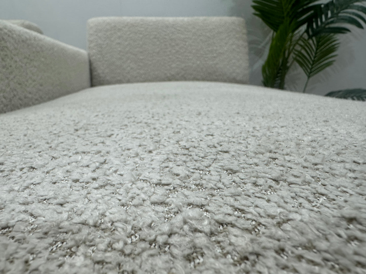 Witte Bouclé Designbank