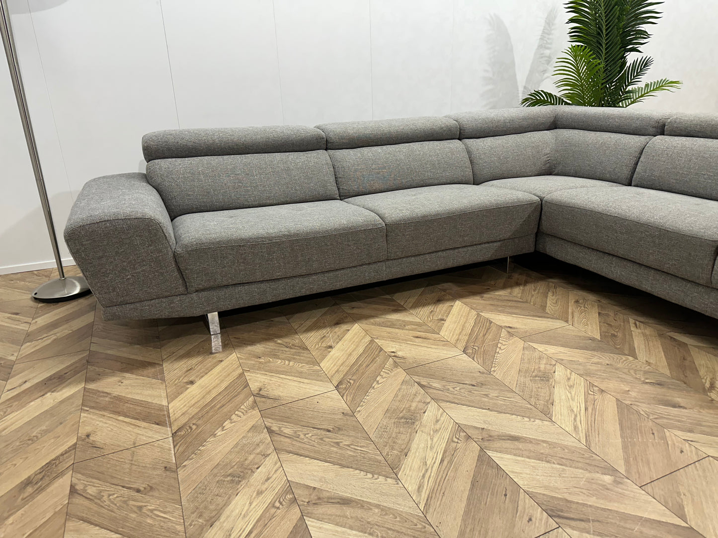 Licht Grijze Design Hoekbank ~ Verstelbare Hoofdsteunen