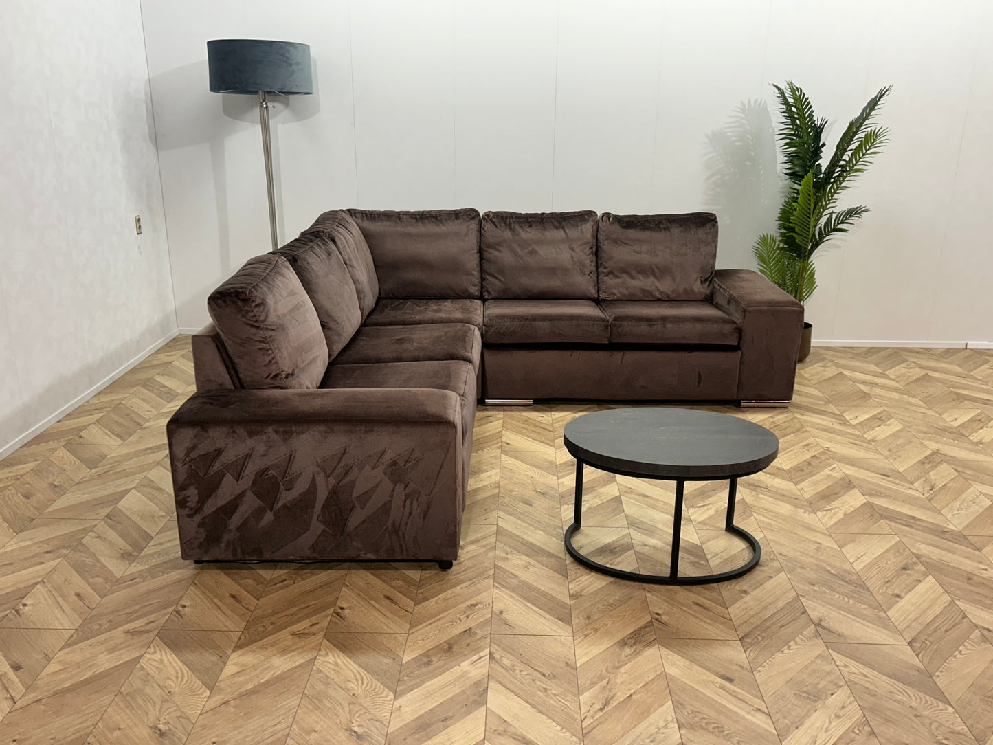 Bruine Velvet Hoekbank ~ Losse Kussens Met Afneembare hoezen