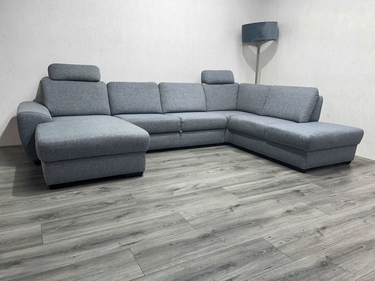 Licht Grijs / Blauwe U Bank Met Slaapfunctie ~ Nieuwstaat