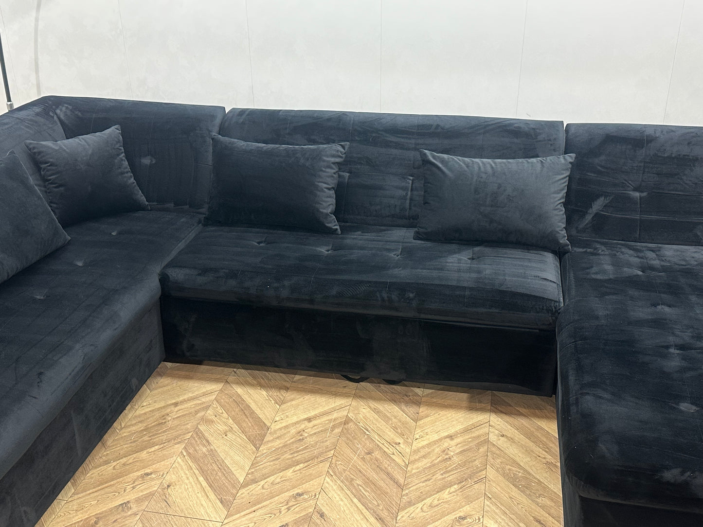 !Showroommodel! Zwarte Velvet U Bank ~ Slaapfunctie ~ Opbergruimte