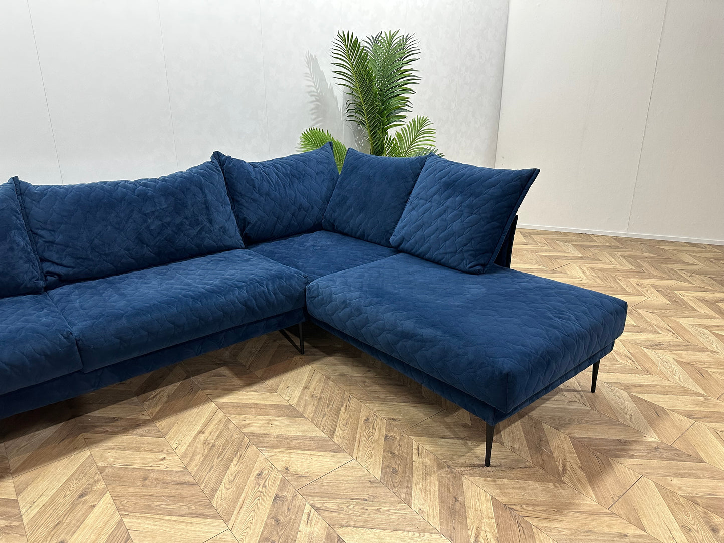 Donker Blauwe Velvet Hoekbank ~ Nieuwstaat