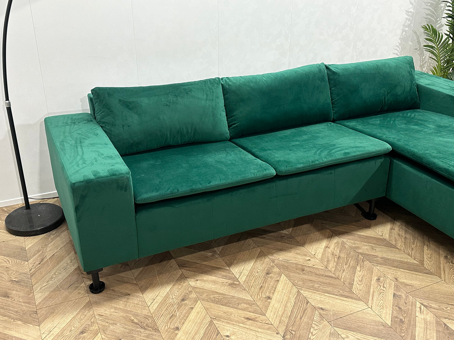 Groene Velvet Hoekbank ~ Losse Kussens Met Afneembare Hoezen