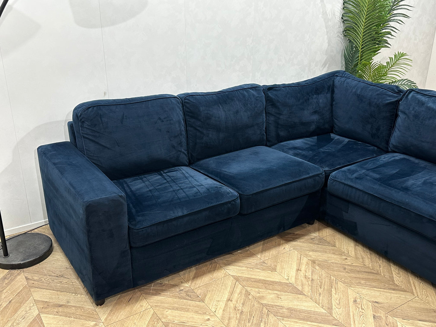 Blauwe Velvet Hoekbank ~ Losse Kussens Met Afneembare Hoezen