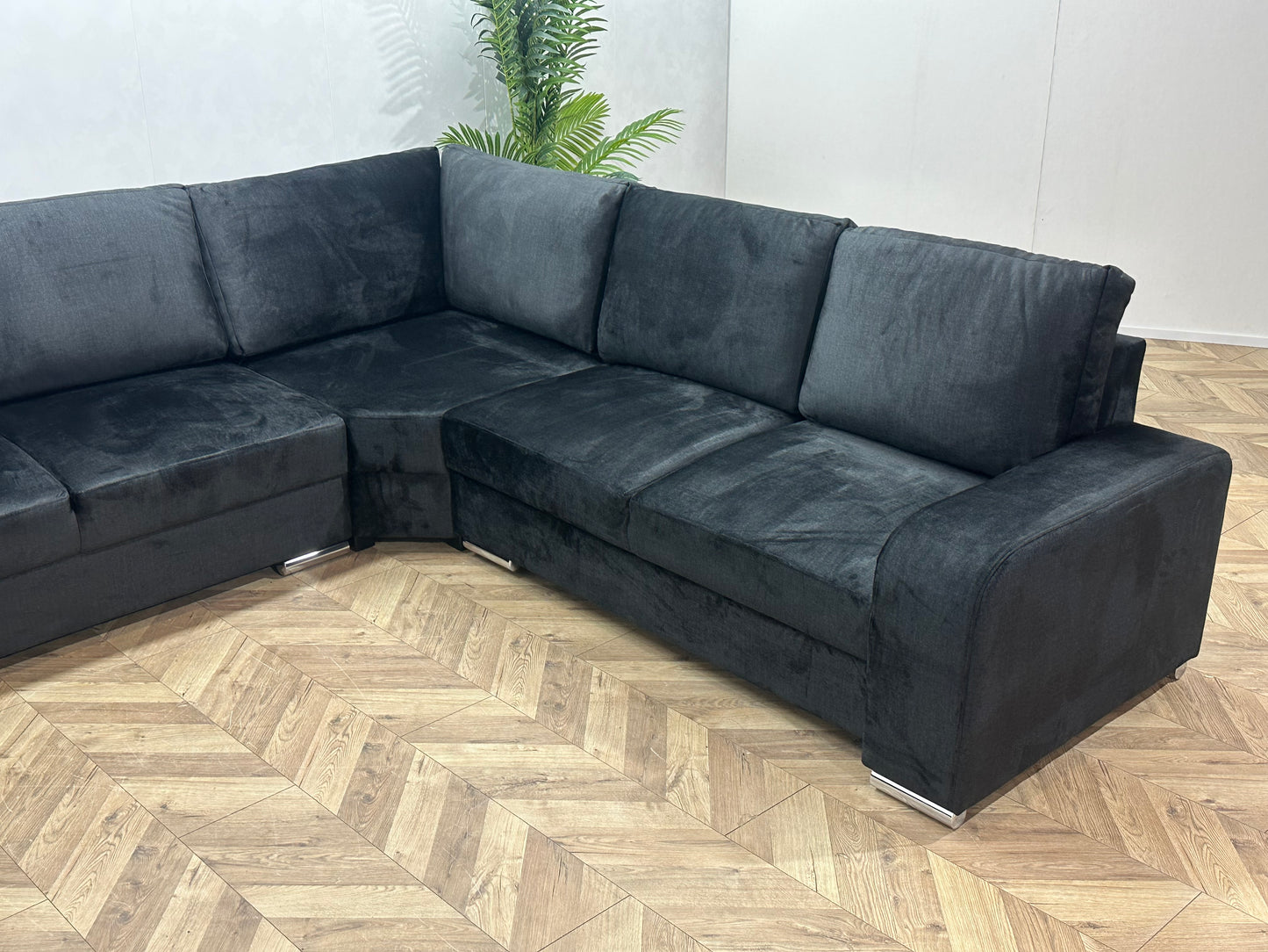 !Showroommodel! Zwart Velvet U Bank