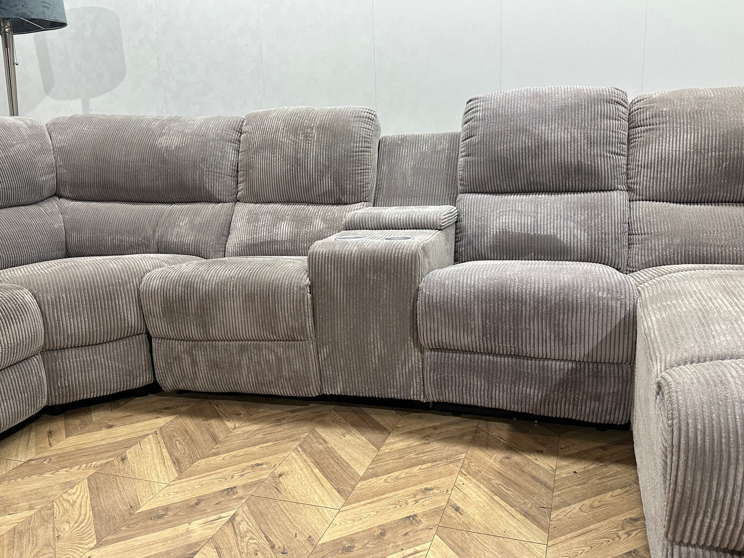 Licht Grijze Ribstof U Bank ~ Relaxfunctie ~ Kleine Opbergruimte ~ Nieuwstaat