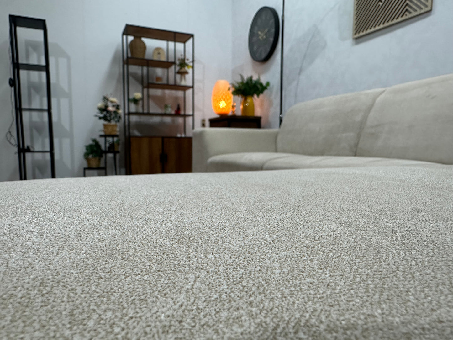 !Showroommodel! Crème Suède Stoffen Hoekbank