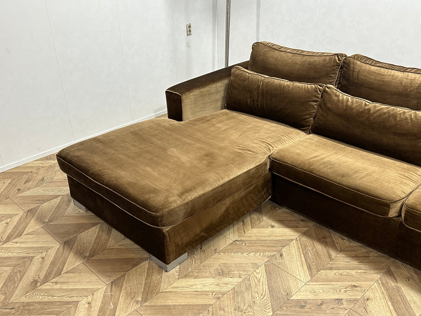 Bruine/Gouden Velvet U Bank ~ Losse Kussens Met Afneembare Hoezen